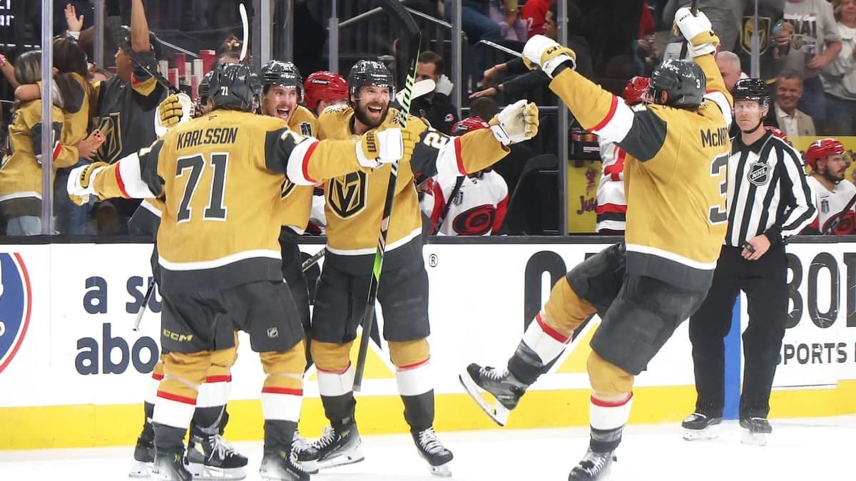 Golden Knights recover to top Hurricanes in 2OT in Game 3 of Cup Final