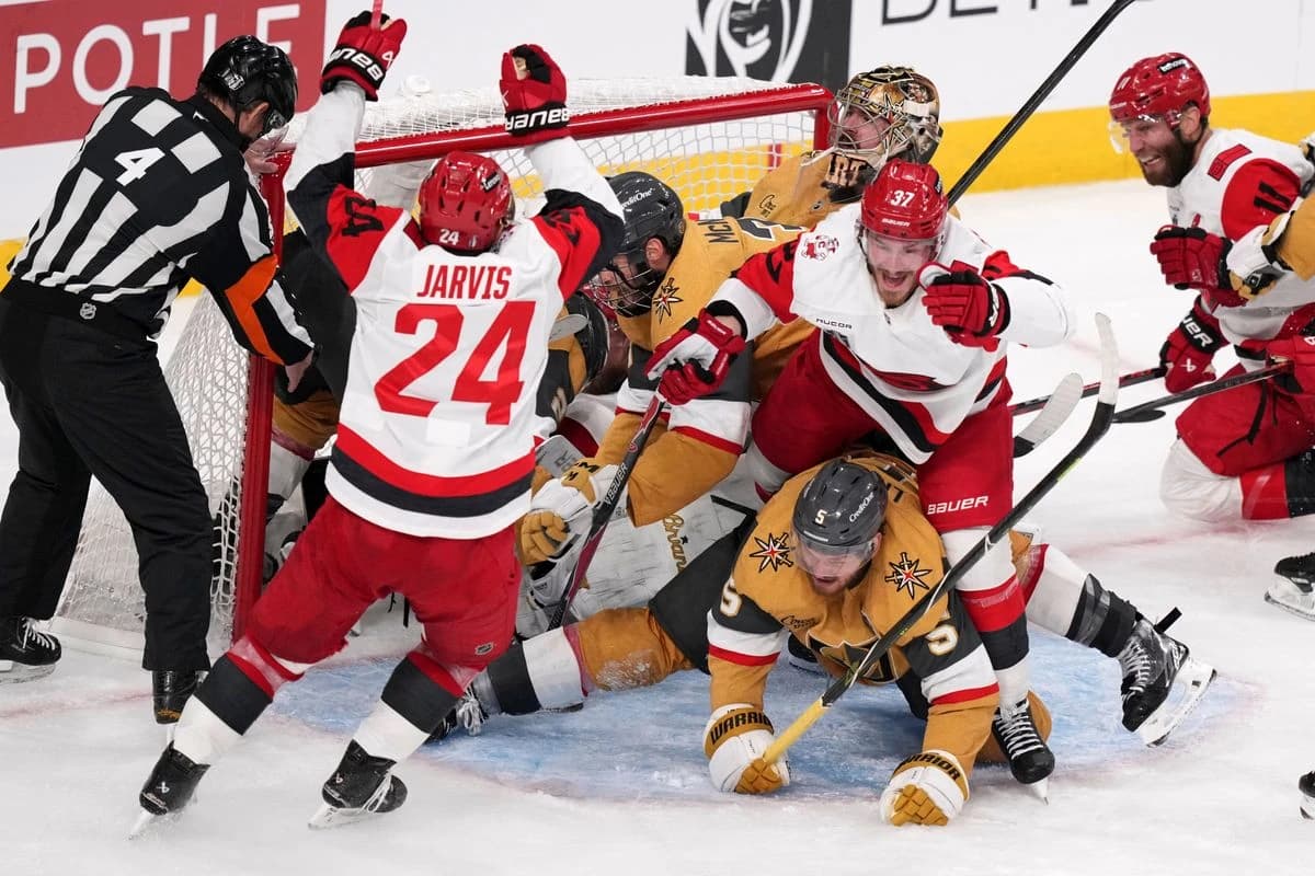 Golden Knights were the NHL's best 3rd-period team until 2 Hurricanes comebacks