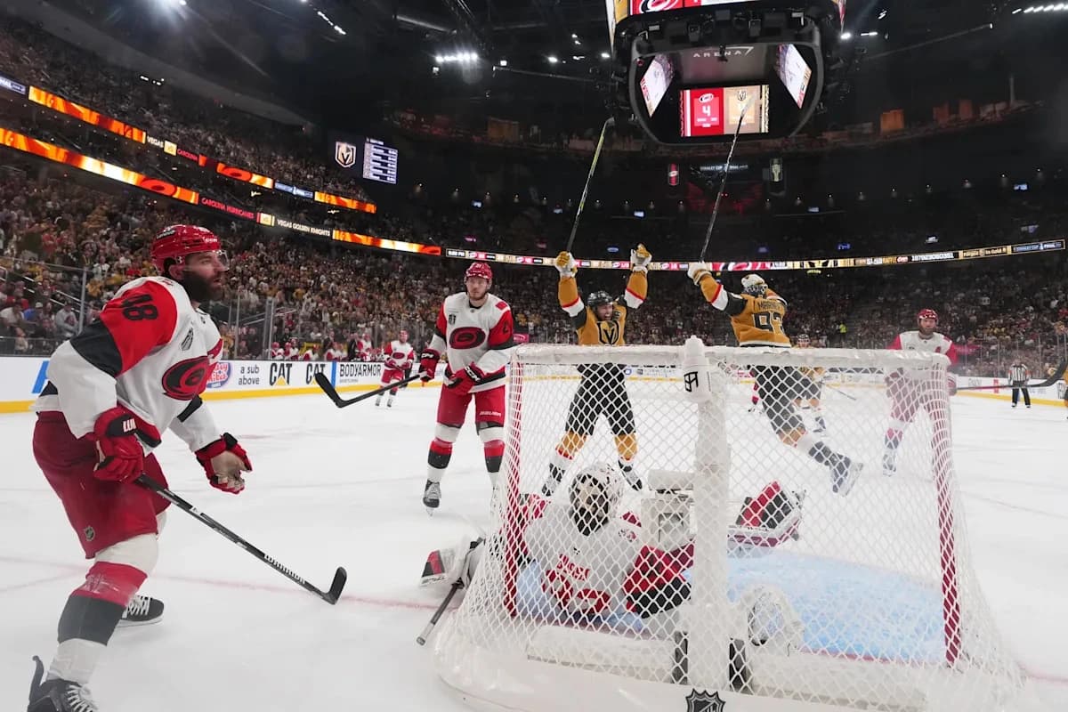 Golden Knights were the NHL's best 3rd-period team until 2 Hurricanes comebacks