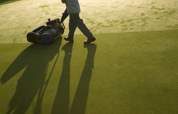 Golf club staff salaries recommended to rise 4% from January 2027