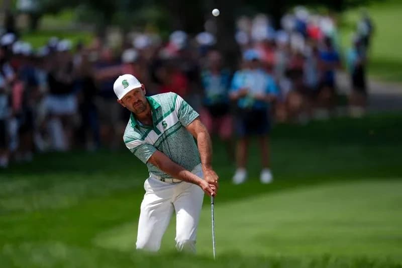 Golf-Schwartzel's ball becomes fish food at LIV Golf Bedminster