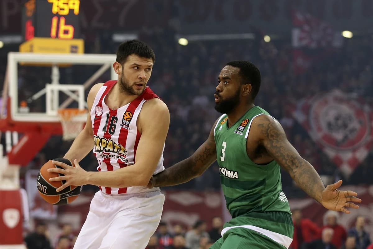 Grecia, cu legendarul Papanikolaou în lot pentru meciul cu România din calificările Mondialului de b