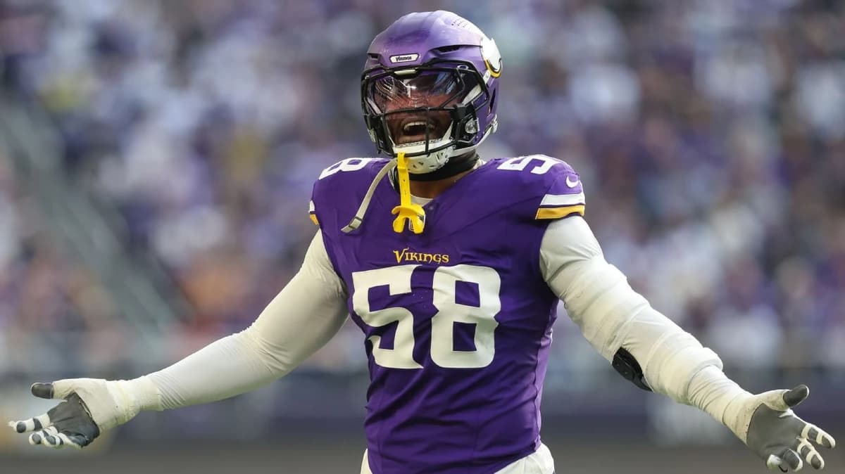 Greenard traded to Eagles, gets new $100M deal