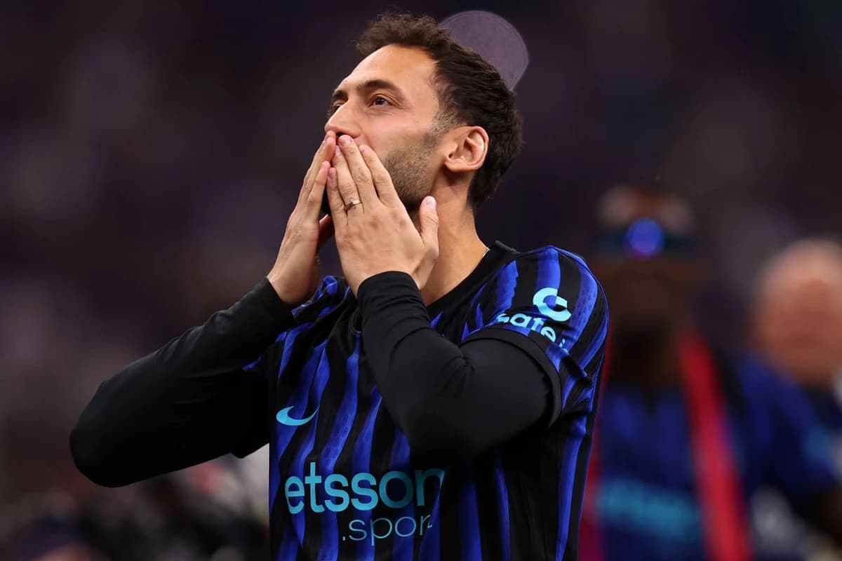 Hakan Calhanoglu îi spune adio Interului? Unde e așteptat starul lui Cristi Chivu