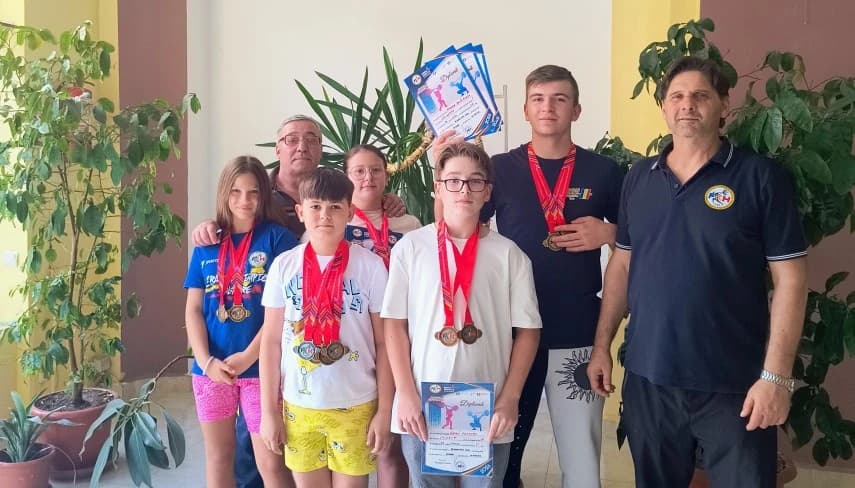 Haltere: LPS „Nicolae Rotaru“ Constanța, de 12 ori pe podium la Naționale. Dalia Draga și David Flor