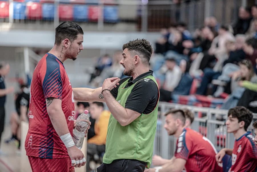 Handbal: CSM Oradea, învinsă la limită la Pitești, după un final dramatic