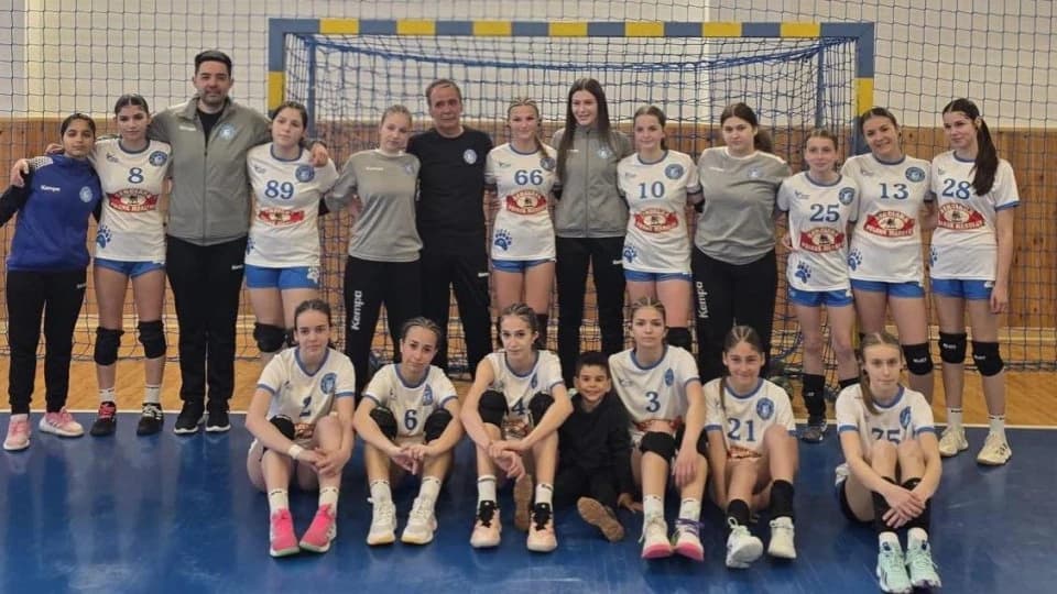 Handbal feminin: Corona și Kids Tâmpa, la turneul final al CN pentru Junioare 3