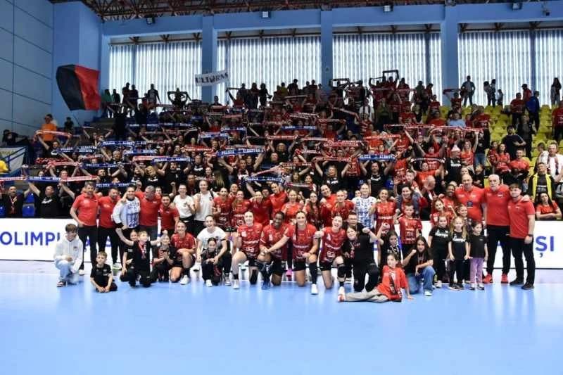 Handbal feminin: Gloria Bistrița a câștigat în premieră Cupa României