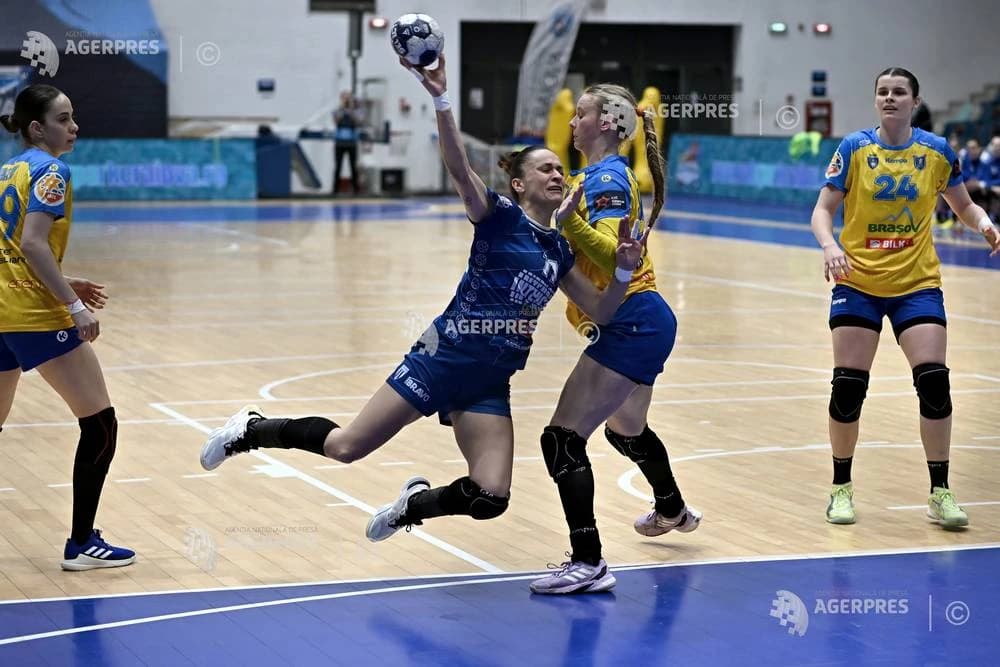 Handbal feminin: Remiză între SCM Craiova și Corona Brașov, în campionat