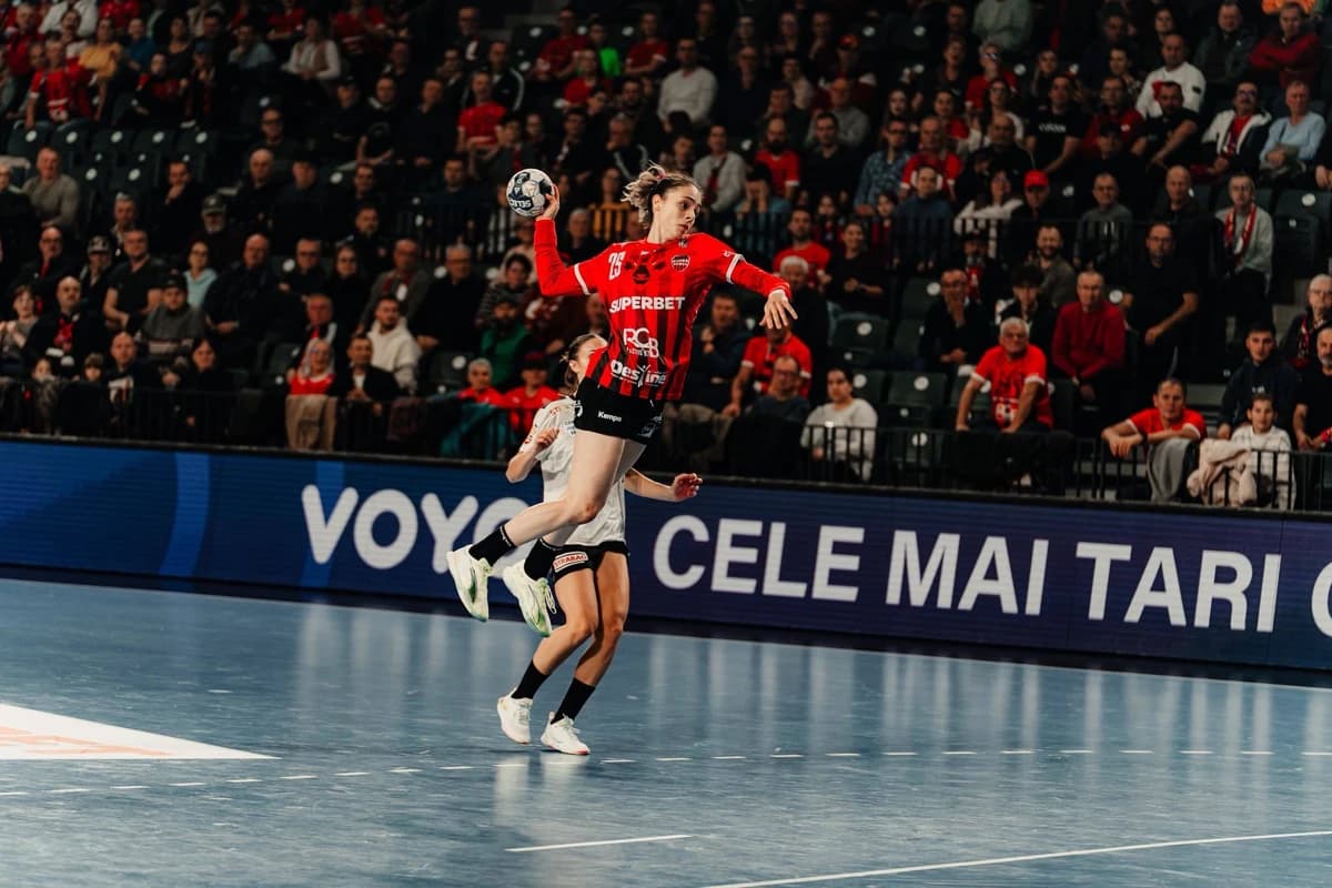 Handbal feminin: SCM Rm. Vâlcea – Gloria Bistriţa vor disputa finala Cupei României, la Turneul F4 d