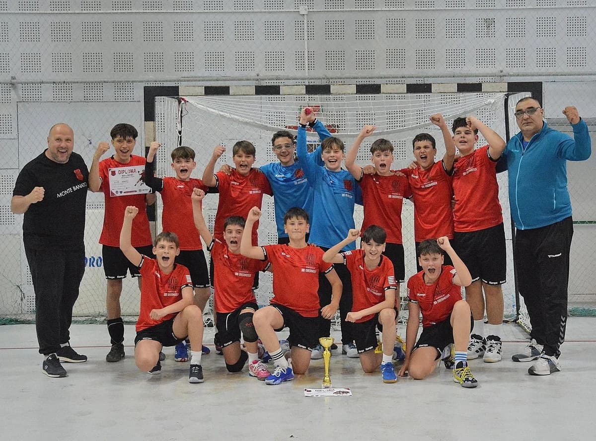 Handbal, juniori IV: CSM Reșița luptă acasă pentru o medalie națională!