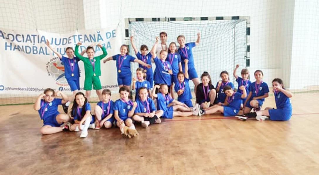 Handbal: Weekend de poveste pentru micile campioane de la CSM Deva!