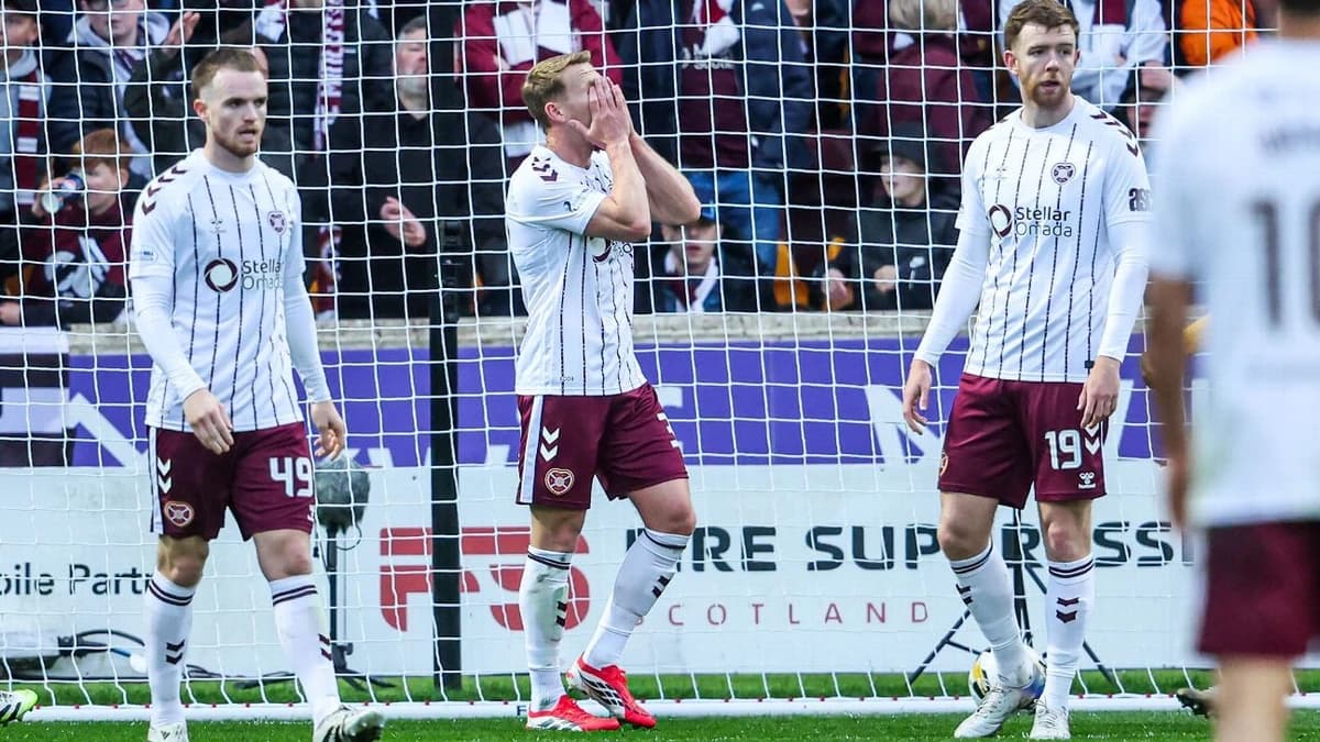 Hearts open door to Celtic after draw at Motherwel...