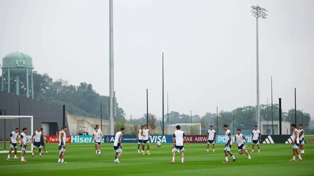 Heavy Storms, Poor Air Quality Loom Over World Cup Final