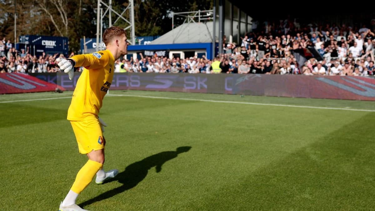 He's a keeper! Koeman Jr. scores twice from spot