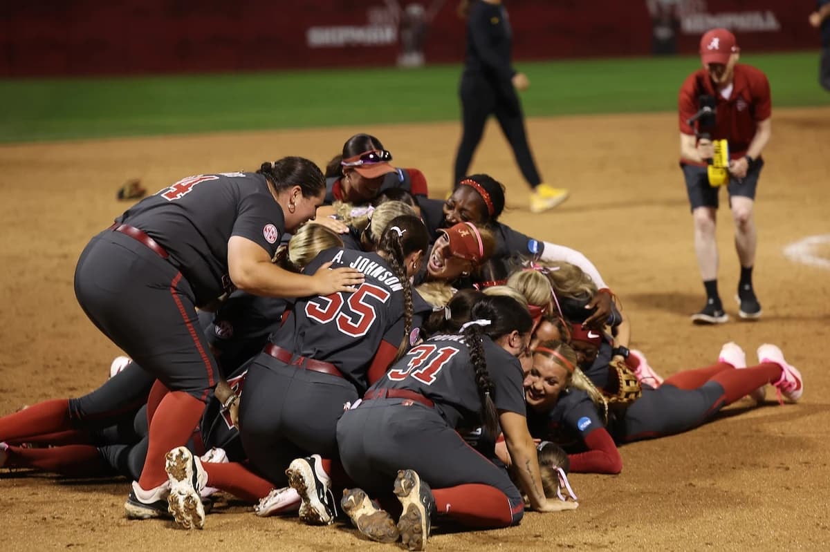 How Alabama outlasted LSU after long delays to reach Women’s College World Series