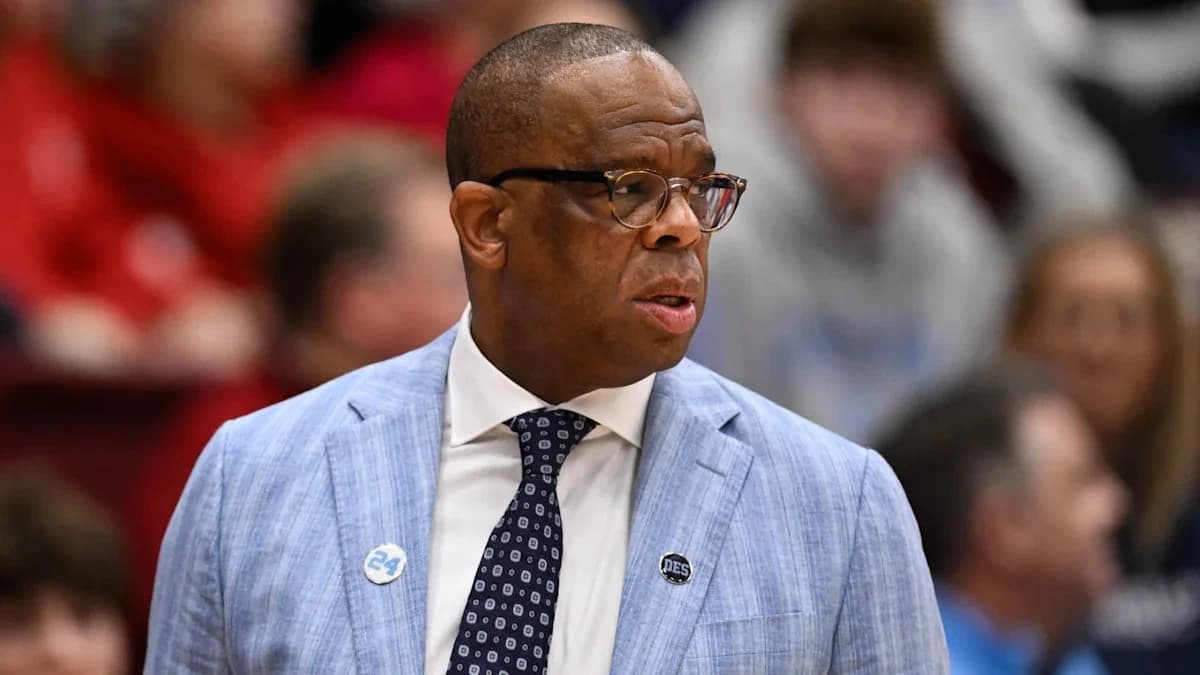Hubert Davis joins TNT Sports as college basketball analyst