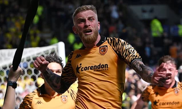Hull City snatch final play-off spot in dramatic last day: Sergej Jakirovic's entertainers come from