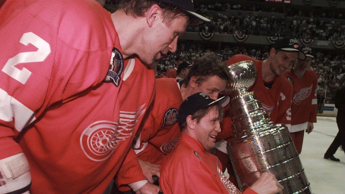 Hurricanes join Red Wings in using all 55 name slots on Stanley Cup