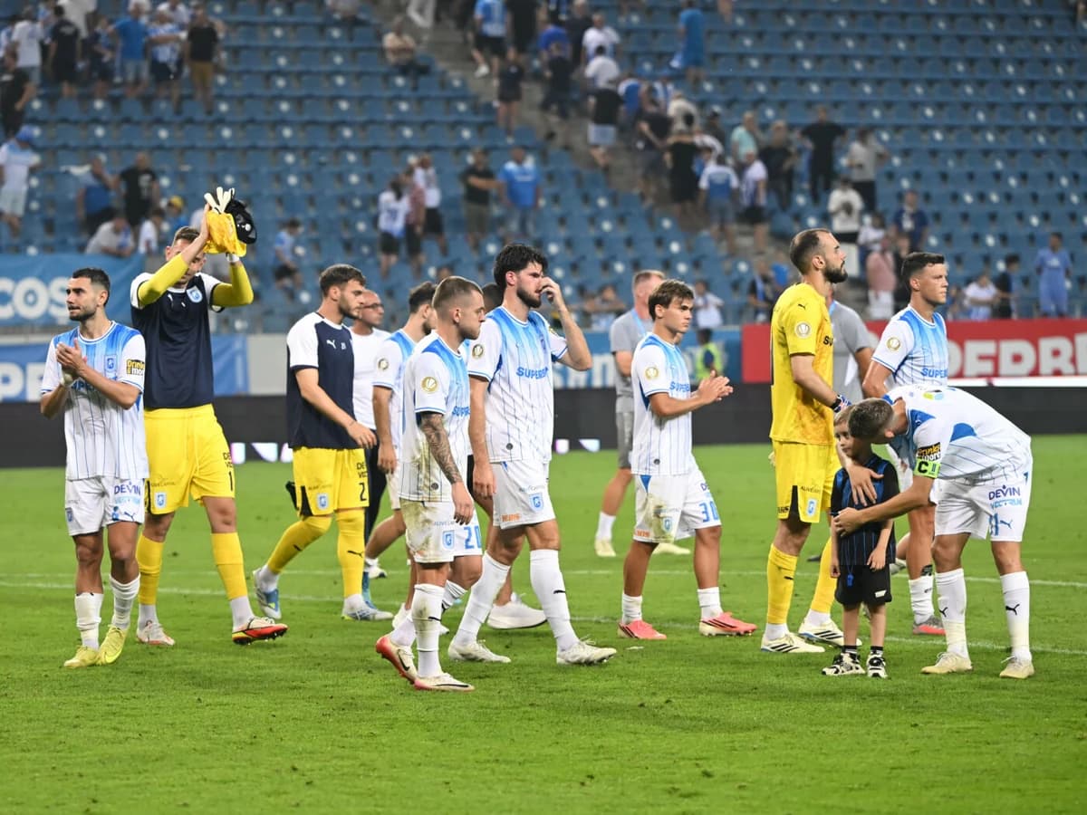 În afara înfrângerii, fanii Universităţii Craiova au mai avut o surpriză neplăcută la meciul cu FC A
