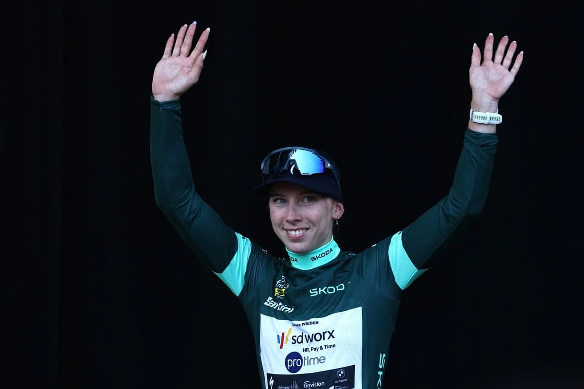 Inevitable Lorena Wiebes takes victory in disrupted Tour of Britain stage two