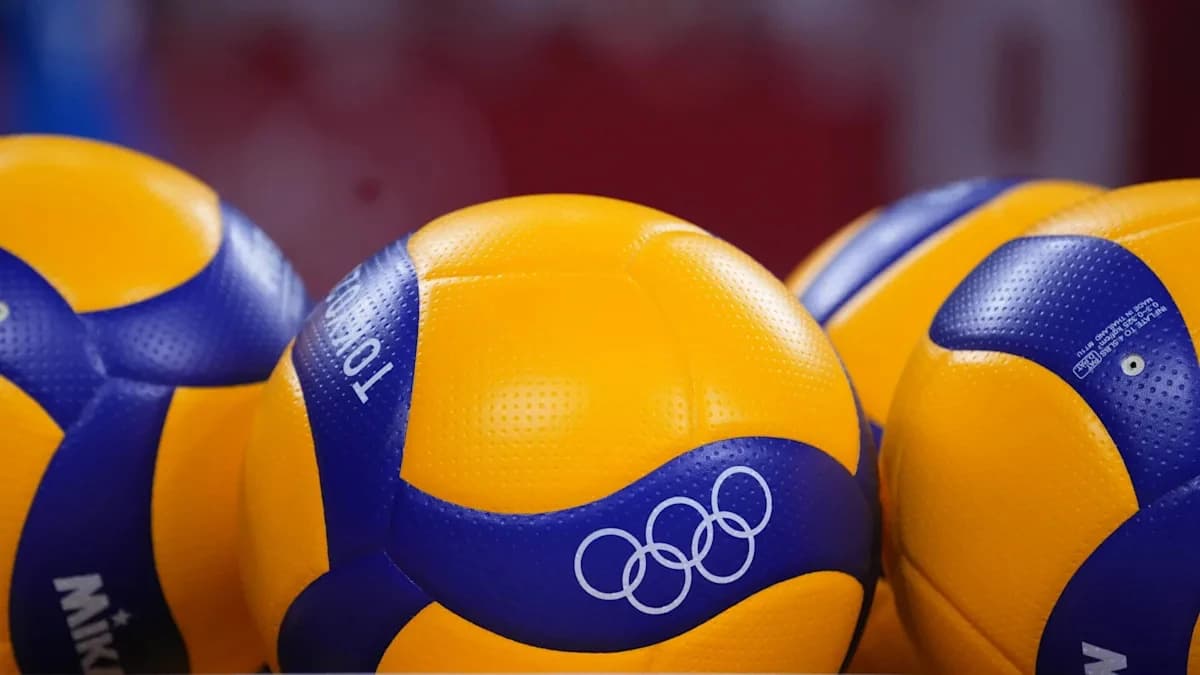 International volleyball federation lifts Russia ban