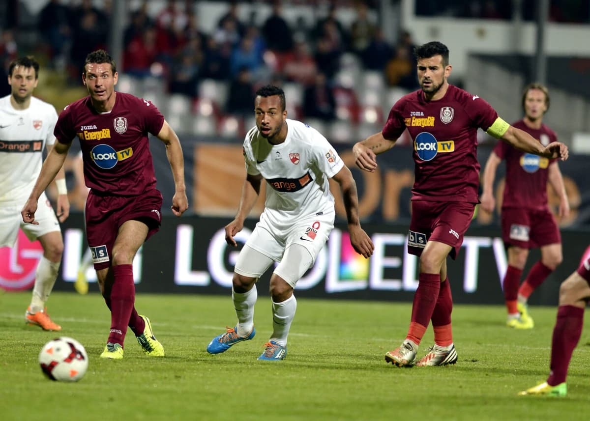 INTERVIU Un fost atacant francez de la Dinamo s-a apucat de K1 și are planuri mari: „Mi-aș dori să l