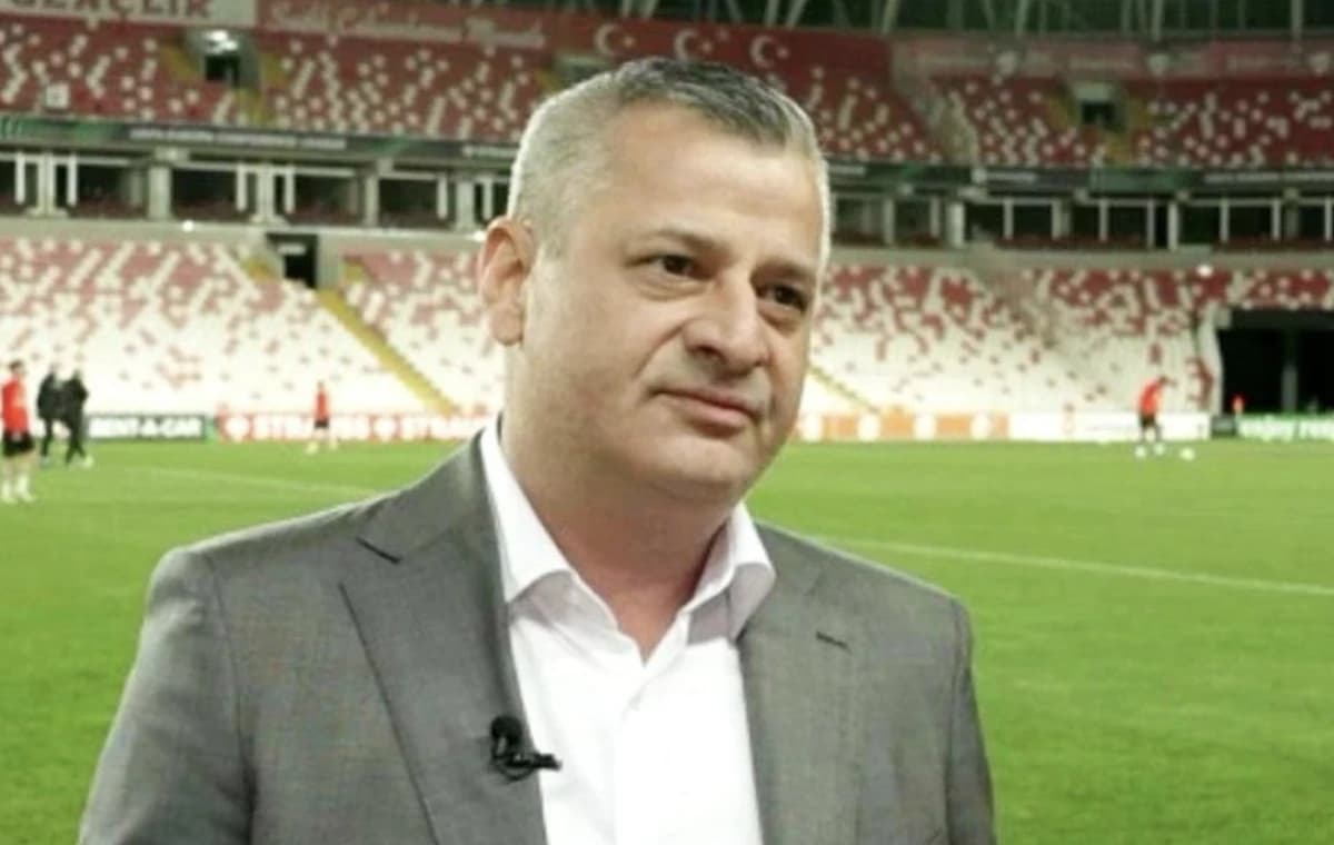Ioan Varga spune că îi dă afară de la CFR Cluj: „Inclusiv pantaloni, antrenori și câțiva dintre jucă