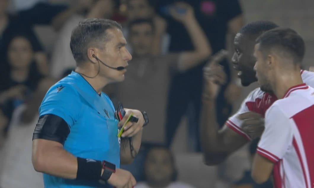 Istvan Kovacs, ce nebunie de meci în Liga Campionilor! A dat două cartonaşe roşii aceleiaşi echipe î