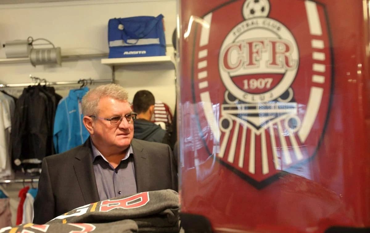 Iuliu Mureșan a anunțat primul transfer la CFR Cluj: „Este mijlocaș, dar poate evolua și ca fundaș”