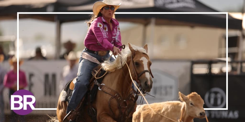 Jackie Crawford and Masterpiece Returns Sit High Call in the 4-&-Under Breakaway at Old West