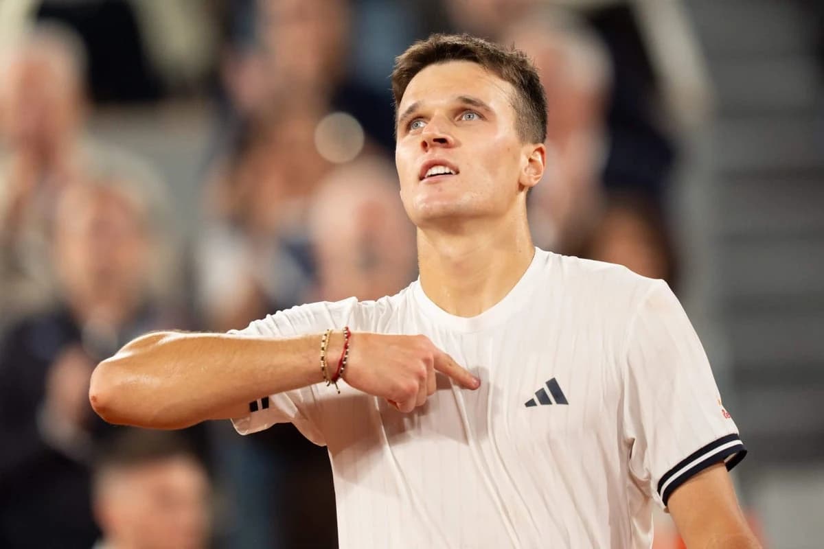 Jakub Menšík’s tennis rise looked inevitable. Instead, he found the tools to make it happen