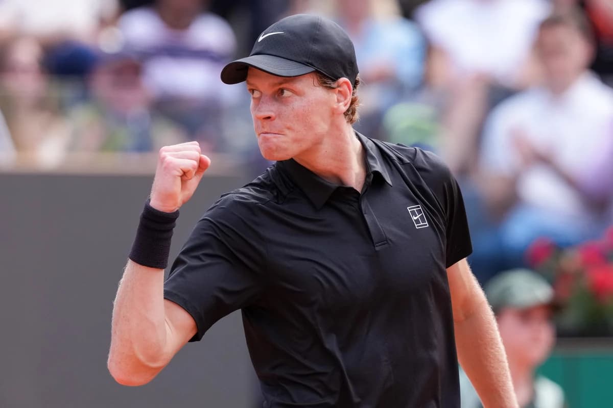 Jannick Sinner - Daniil Medvedev 6-2, 5-7 și 6-4. Italianul s-a calificat în finala de la Roma!