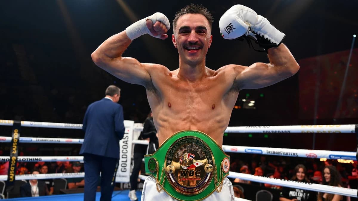 Jason Moloney: Former Bantamweight world champion signs Zuffa Boxing multi-fight contract
