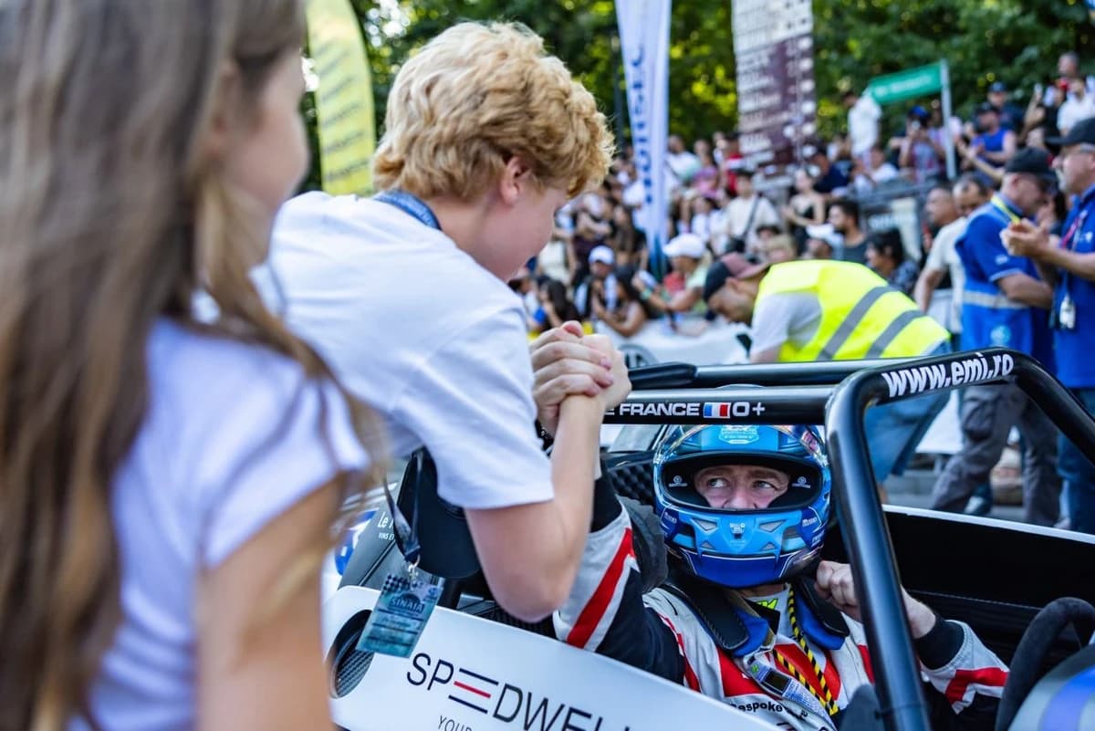Jerome France intră în istoria cursei de la Sinaia: câștigă trofeul unic, stabilește un nou record ș