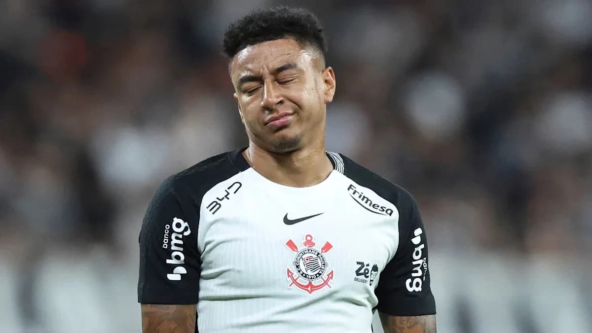 Jesse Lingard forced to train alone at Corinthians after suffering two fractured ribs as former Man