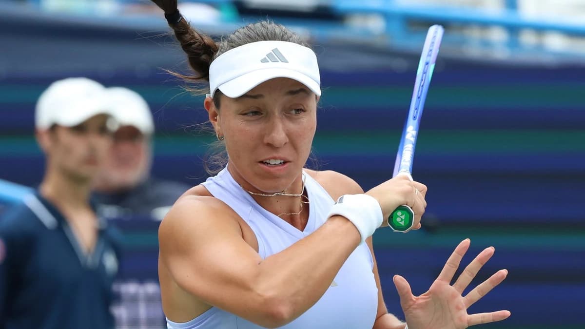 Jessica Pegula leads Alexandra Eala in rain-affected DC Open final as Kristina Liutova, 16, wins Mem