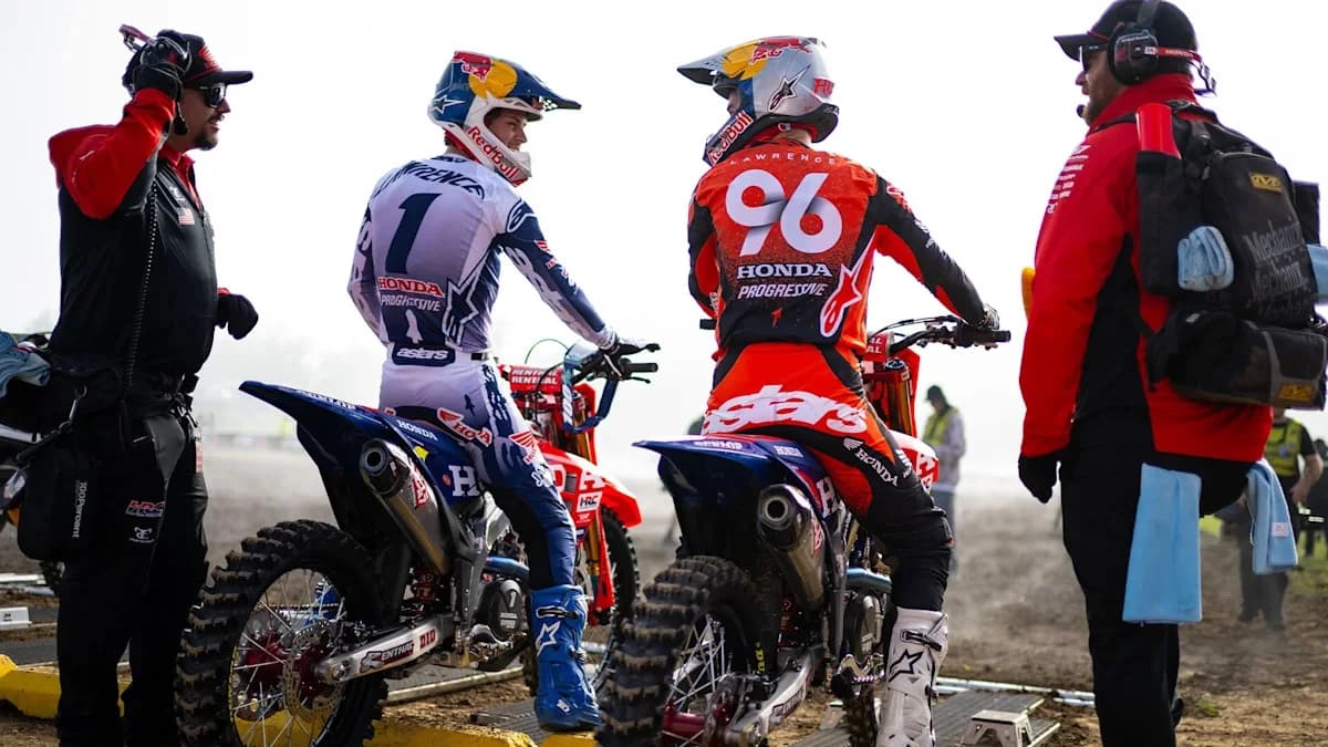 Jett Lawrence wins Unadilla Moto 2; Hunter crashes, fails to finish, and loses championship lead