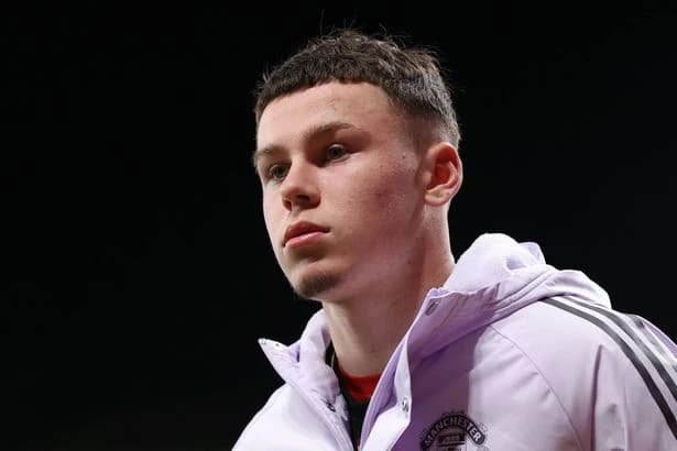 JJ Gabriel and Kai Rooney may face same decision after Man Utd first-team breakthrough
