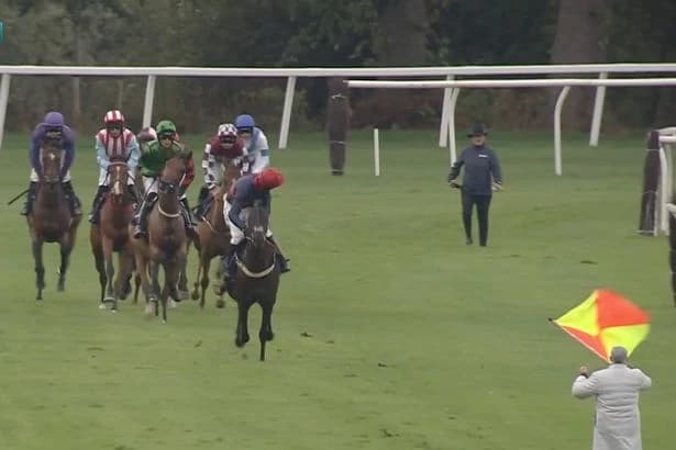 Jockey ‘steals race’ after horse whips round and false start flag raised