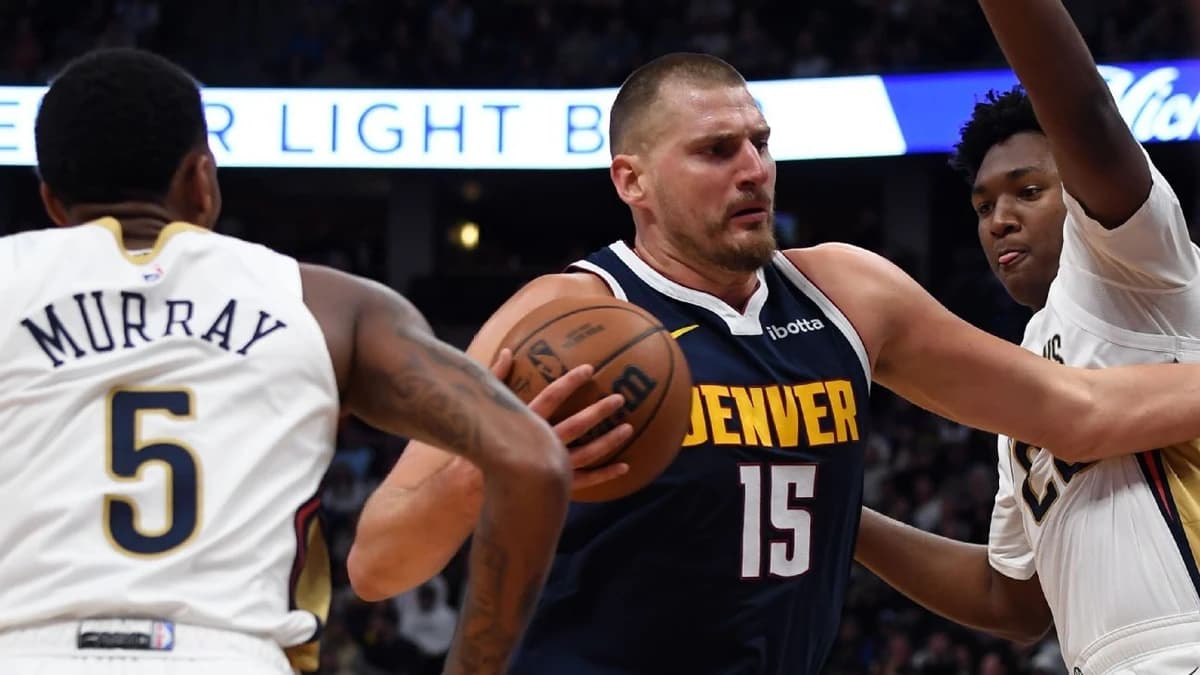 Jokic rips booing fans after rallying Nuggets: 'They're not welcome anymore'