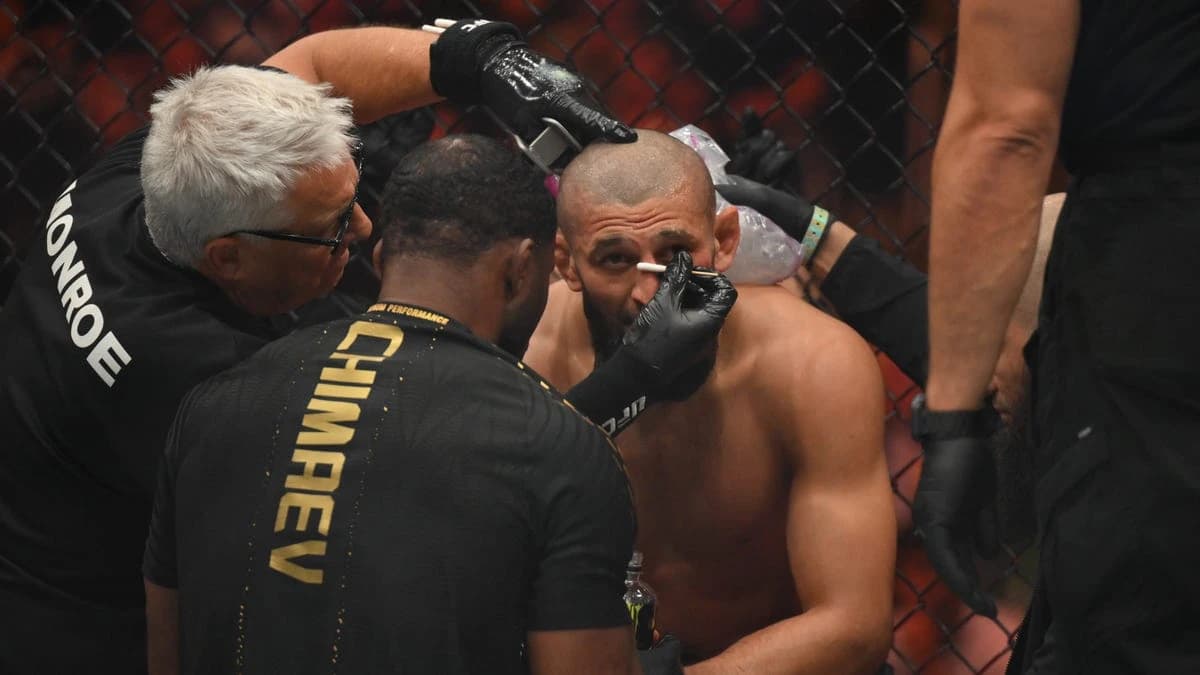 Jon Jones breaks down what went wrong in Khamzat Chimaev's UFC title loss
