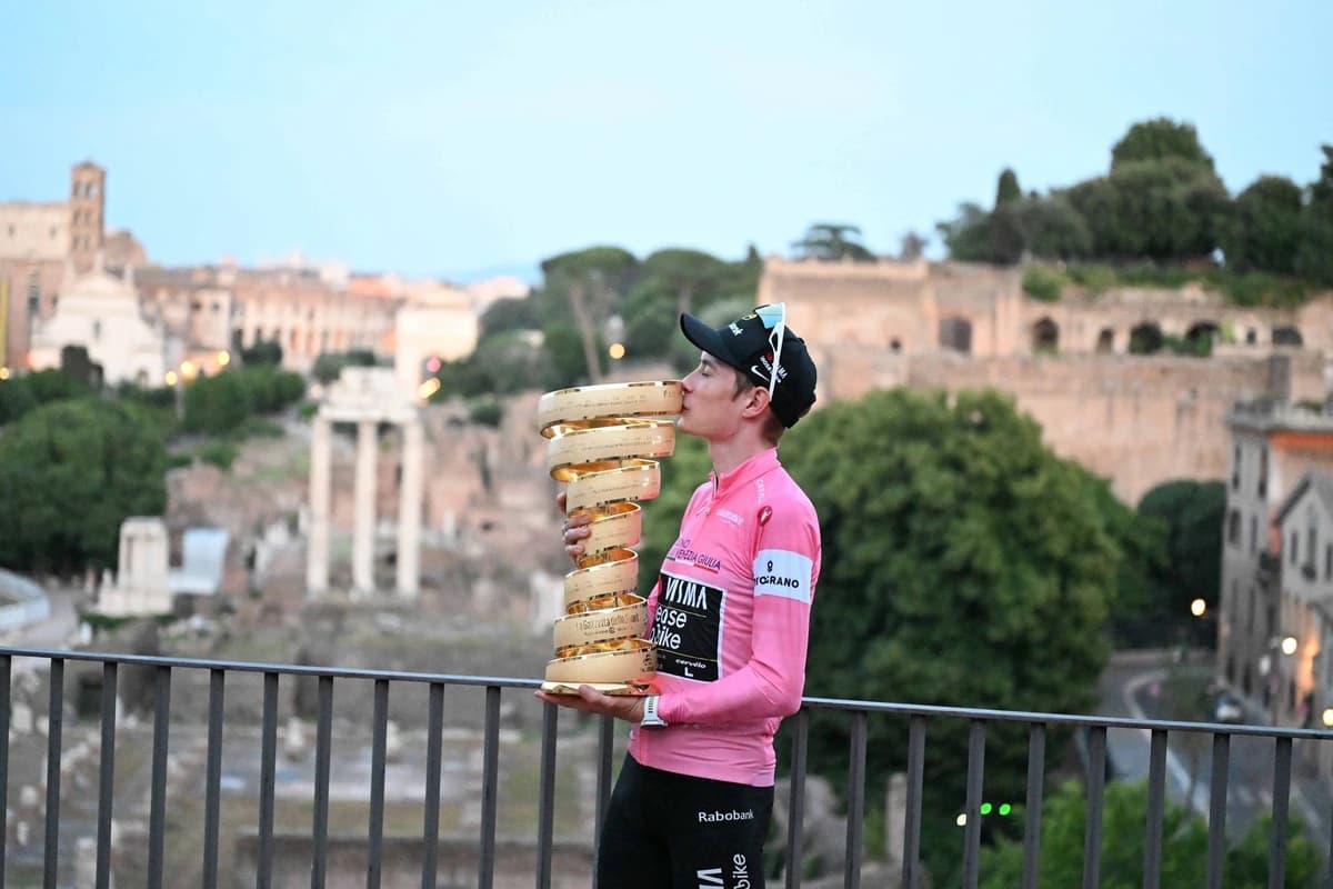 Jonas Vingegaard a câștigat Turul Italiei 2026!