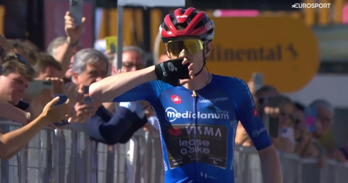 Jonas Vingegaard a dat lovitura decisivă în Giro! A câștigat etapa a 14-a și a preluat tricoul roz
