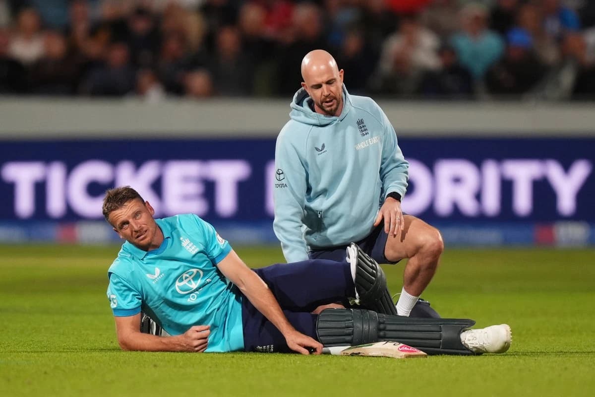 Jos Buttler injury condemns England to shock ODI loss to Sri Lanka