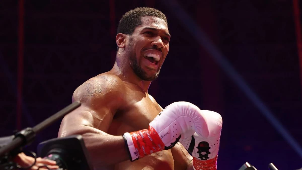 Joshua survives knockdowns, KOs Prenga