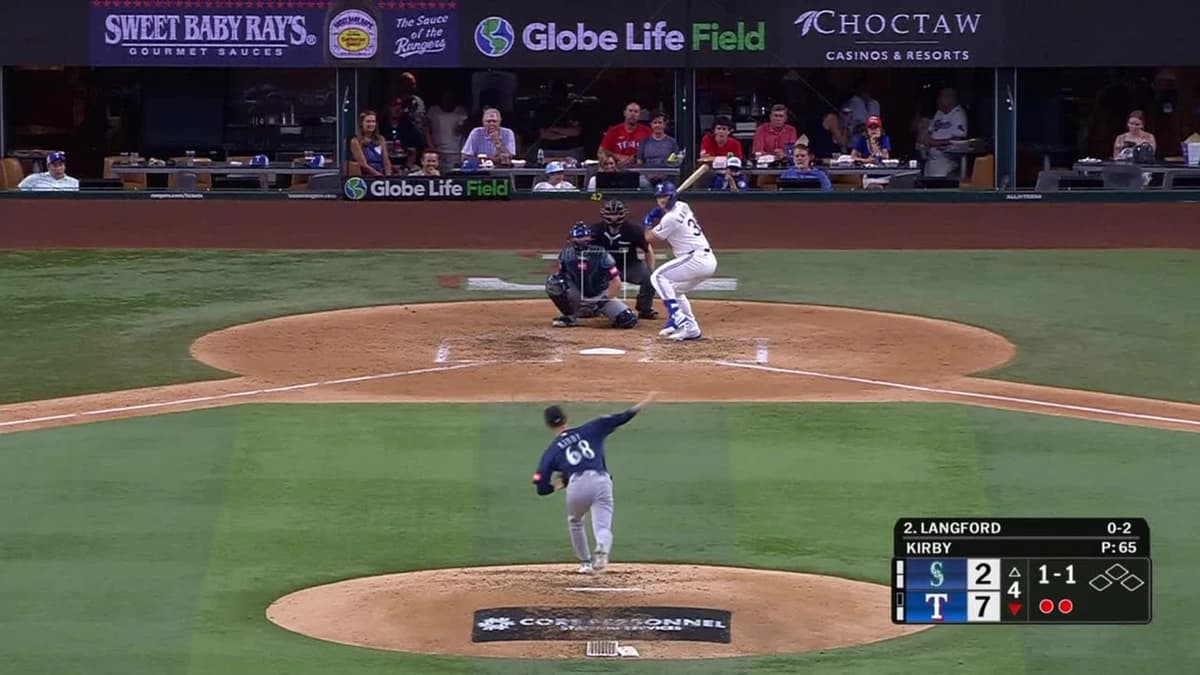 J.P. Crawford's impressive catch over the railing