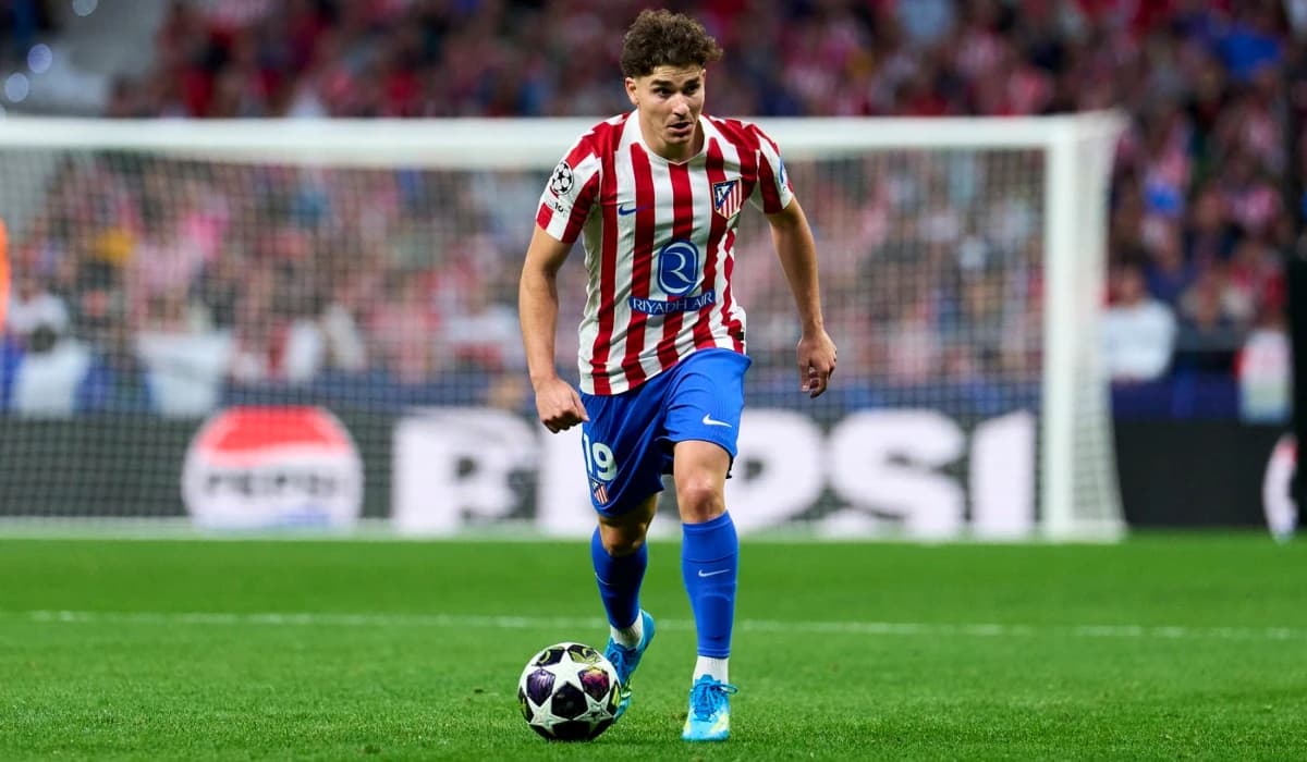 Julian Alvarez i-a doborât recordul lui Lionel Messi! Performanță greu de egalat în UEFA Champions L