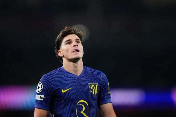 Julian Alvarez left out of Atletico Madrid team as reason exposed amid transfer saga