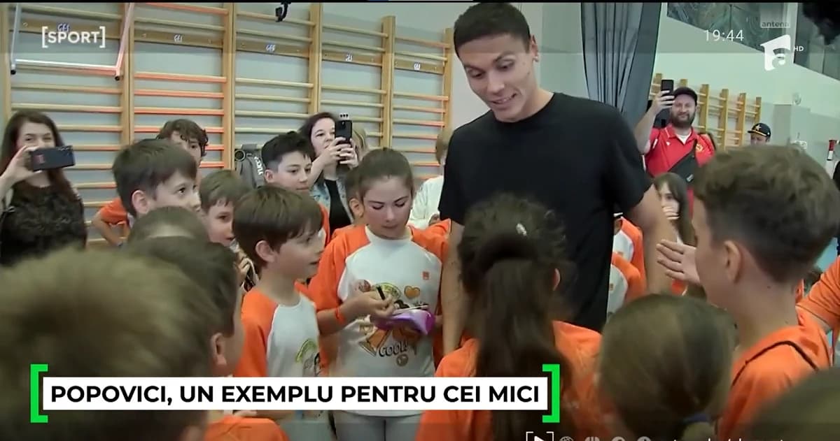 Jurnal Antena Sport | Înainte să înoate pentru aur la EURO, David Popovici s-a încărcat cu energia m